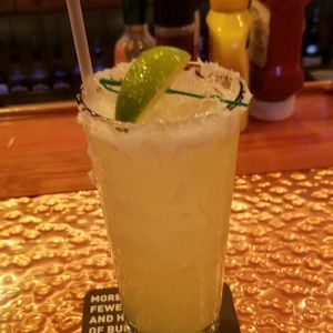 Meet your Posher, Yanet